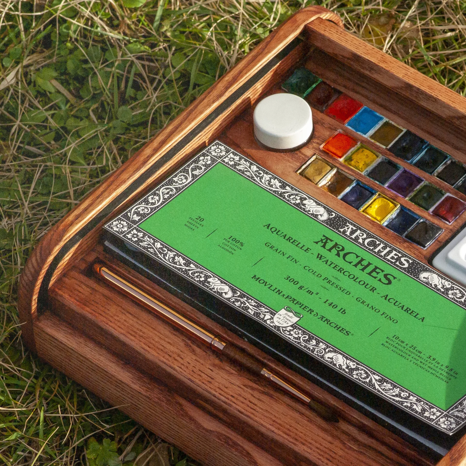 Boîte à aquarelle de voyage